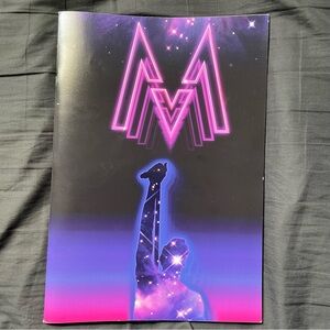 Maroon 5 2015 V Tour Book/Program Paperback